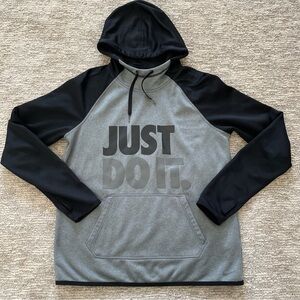 Nike Hoodie Women’s Medium Gray Black  Therma Fit Just Do It Pullover Pocket
